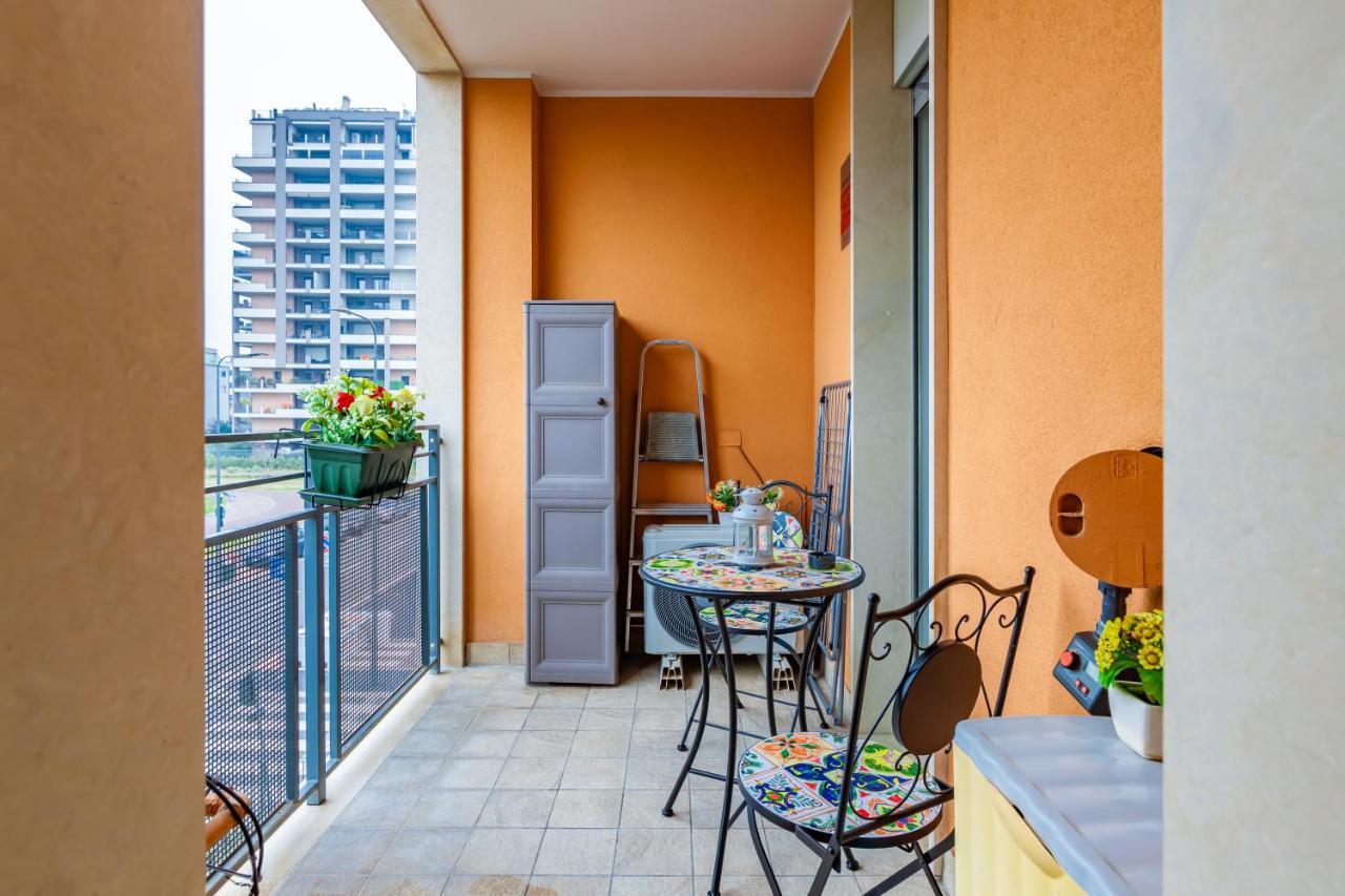 Milano Balcony Apt Appartamento Esterno foto